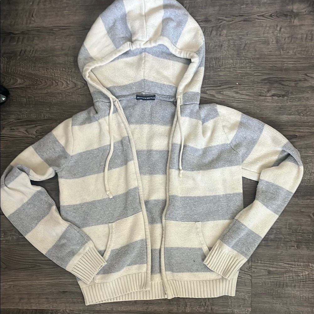 Brandy Melville Cream and Gray Zip Up Sweater